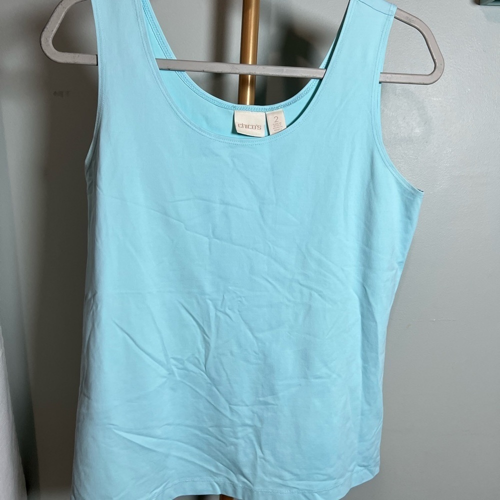 Chico's Blue Sleeveless Tank Top with Scoop Neckline and Relaxed Fit